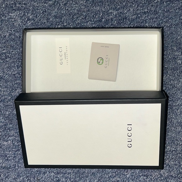 Small Gucci Box - Picture 3 of 3